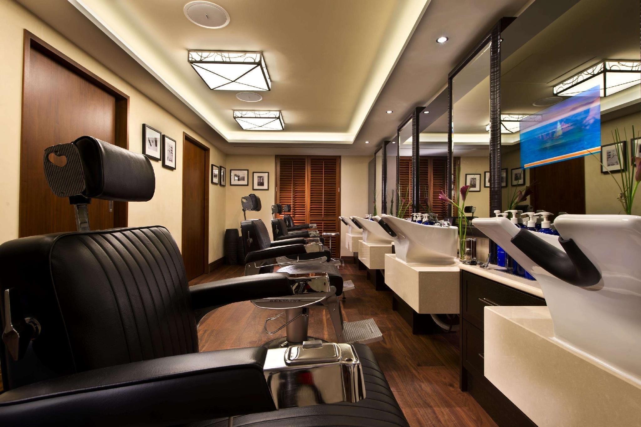 Hotel Steigenberger Icon Frankfurter Hof Fráncfort del Meno Exterior foto 3D interior rendering of a barbershop